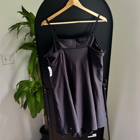 ✨3 for $18✨ Old Navy Black Camisole Athletic Dress - Picture 3 of 8